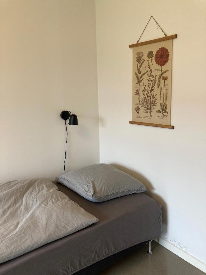 Villa Med Private Vaerelser Delt Badevaerelse/Kokken, Viby Sj. מראה חיצוני תמונה
