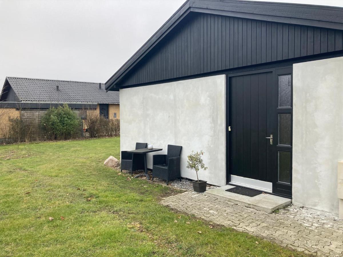 Villa Med Private Vaerelser Delt Badevaerelse/Kokken, Viby Sj. מראה חיצוני תמונה