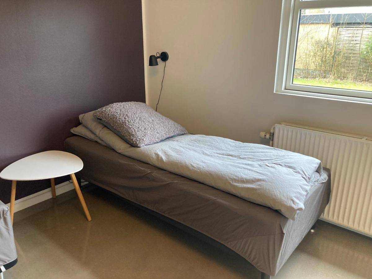 Villa Med Private Vaerelser Delt Badevaerelse/Kokken, Viby Sj. מראה חיצוני תמונה