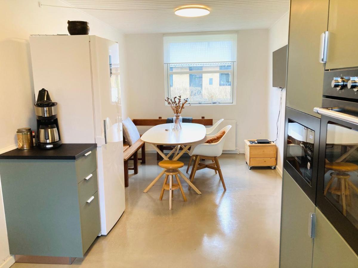 Villa Med Private Vaerelser Delt Badevaerelse/Kokken, Viby Sj. מראה חיצוני תמונה